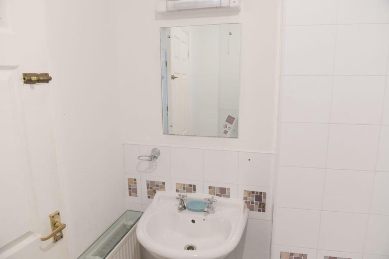 The Haven Hotel Лутън Екстериор снимка